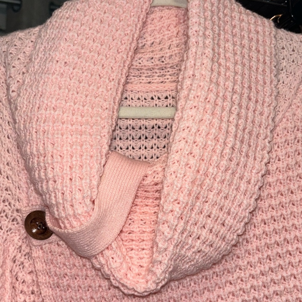 BNWOT crochet sweater - Picture 2 of 4